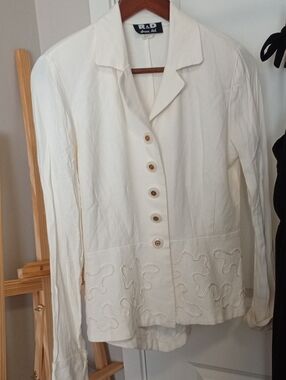 Women's Cream Button-Front Blazer